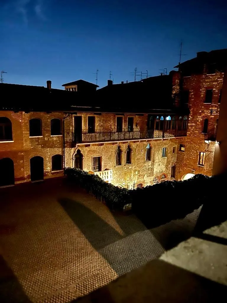 Apartamento Residenza...Cara Giulietta... Verona Italia